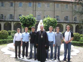Глава греко-католиків Закарпаття зустрівся з закарпатськими семінаристами, котрі навчаються в Італії