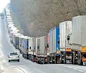 Вчора на українсько-словацькому кордоні, у пункті пропуску "Ужгород" на в’їзд в Україну очікували понад 160 вантажівок