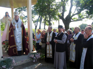 У Великій Копані на Закарпатті греко-католики будують нову церкву