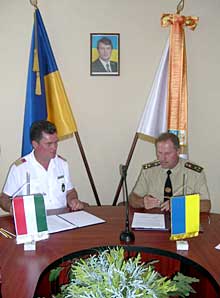 Закарпатські рятувальники підписали угоду про співпрацю з угорськими колегами (Оновлено)