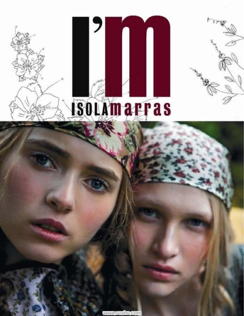 Аліса (зліва) у рекламній кампанії Isola Marras