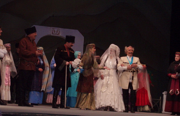 64-ий театральний сезон в Ужгороді відкрився комедією "Витівки Хануми"
