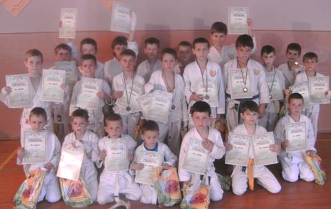 В День захисту дітей в Мукачеві провели змагання з карате