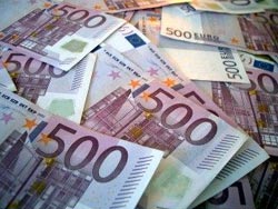 Закарпатские таможенники конфисковали у словаков почти 17 тысяч незадекларированных евро