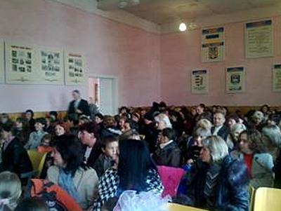 Закарпатье: Работники службы занятости приняли участие в родительском собрании в Межгорской ООШ № 1 (ФОТО)