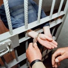На Закарпатье подростки украли из магазина алкоголь и закуску 