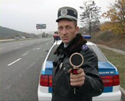 Закарпатські "даішники" роз’яснили автолюбителям, що Тимошенко – популістка, а їздити треба зі "старою" швидкістю
