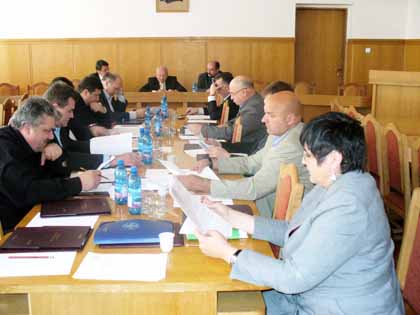Президія визначилась щодо проекту порядку денного пленарного засідання сесії Закарпатської облради