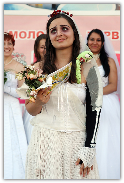 Наречена-2008 Марина Оганесян перемогла гламур на Параді наречених
