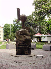 АНОНС: Сьогодні в Ужгороді відбудеться прес-конференція щодо незаконного знесення пам'ятника жертвам політичних репресій