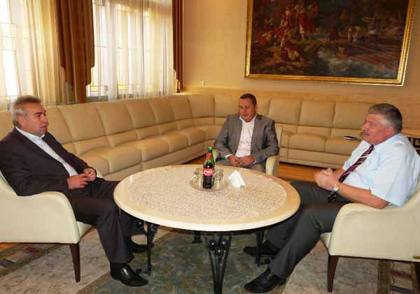Голова Закарпатської ОДА та голова Держводгоспу зійшлися на тому, що що альтернативи протипаводковій програмі  "Тиса" нема