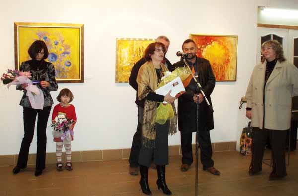 В Ужгороді відкрилася виставка жіночого тріо Дідиків (ФОТО)