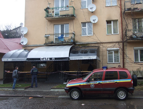 Сьогодні зранку в Ужгороді в кафе під житловим будинком кинули гранату (ФОТО)
