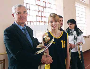 У Мукачеві відбувся восьмий відкритий традиційний турнір з баскетболу серед дівчаток
