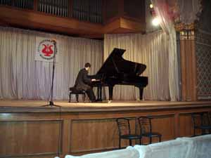 До Ужгорода з концертом фортепіанної музики завітали київські студенти 