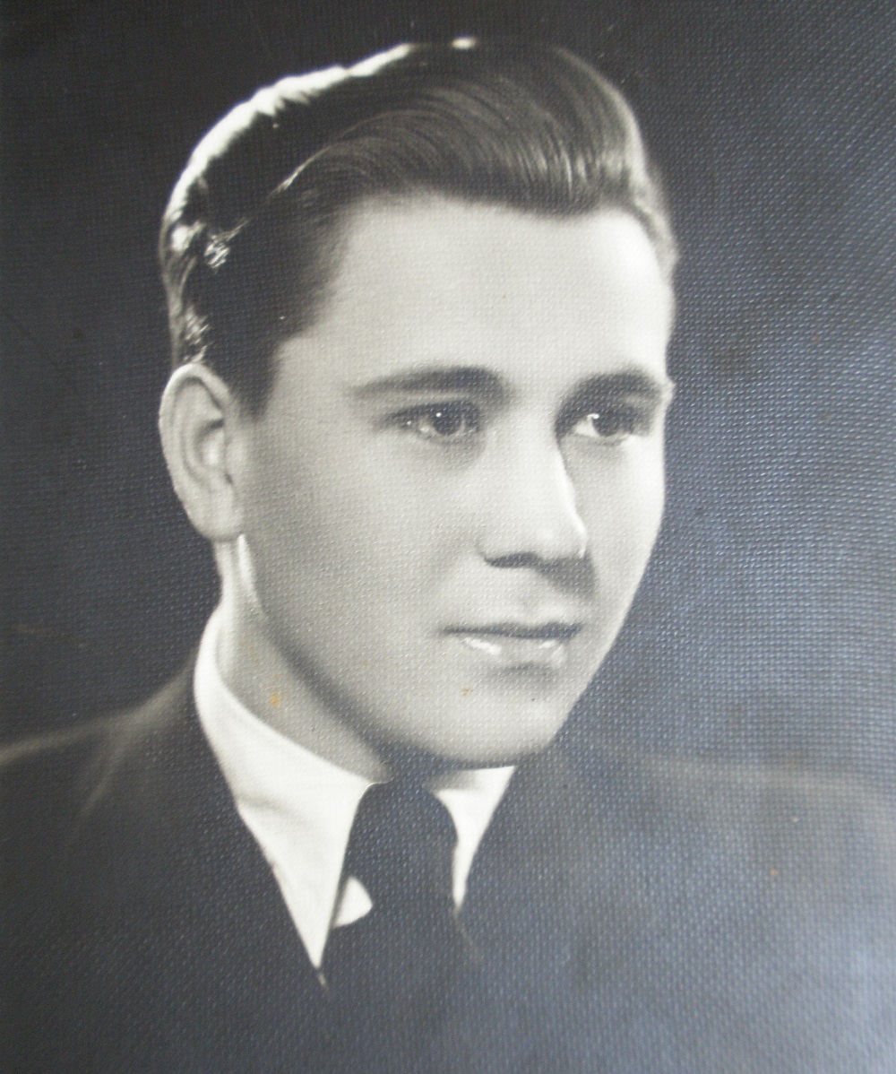 Юрій Керекеш (1921–2007) – український прозаїк, драматург, громадський діяч Закарпаття