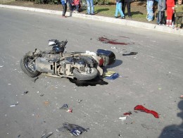 На Хустщині водій на мотоциклі насмерть збив чоловіка і травмував дівчину