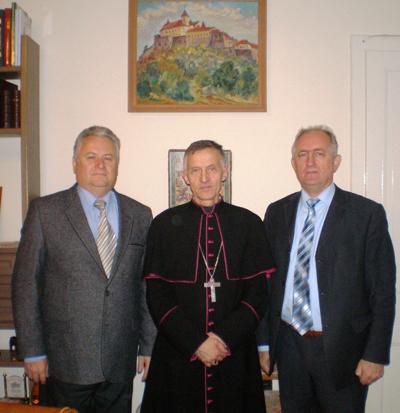 Єпископу-ординарію Мукачівської римсько-католицької дієцезії Анталу Майнеку — 60