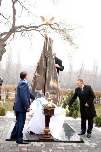 Чи стане "прокурорський" пам’ятник новою окрасою Ужгорода? (ФОТО)