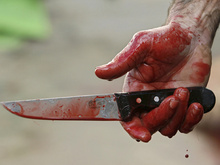 Житель Хустщини під час застілля штрикнув ножем свого родича