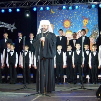 Вихованці Мукачівської хорової школи хлопчиків та юнаків заспівали коляду з главою УГКЦ Святославом (ФОТО)