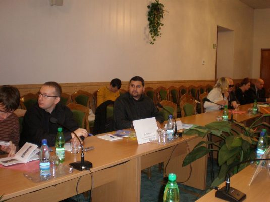 Закарпатський пастор-циган на форумі меншин поскаржився на життя (ФОТО)