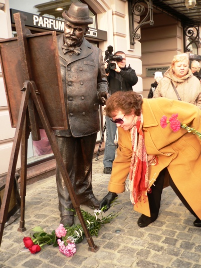 На площі Театральній в Ужгороді урочисто відкрито пам’ятник Ігнату Рошковичу (ФОТО, ВІДЕО)