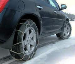 Через снігопади в Угорщину не пускатимуть авто без ланцюгів протиковзання