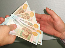 На Тячівщині майстер за диплом вимагав від учня 800 грн. хабара 