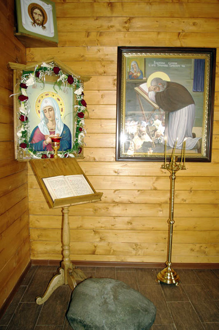 У Приборжавському монастирі освятили репліку келії російського святого (ФОТО) 