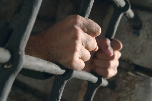 Закарпатського рецидивіста засудили за організацію квартирних крадіжок на Прикарпатті