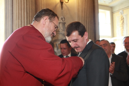Греко-католицька громада нагородила Василя Петьовку орденом (ФОТО)