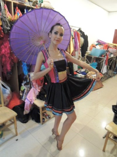 Закарпатські танцівники виступають із танцювальними шоу в Китаї (ФОТО)