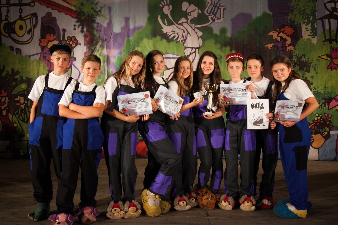 Команда КВН "ВуЗВ"стала переможцем Всеукраїнського фестивалю дитячих та юнацьких команд "Жарт-Птиця 2013"