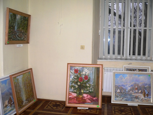 В Ужгороді на благодійному аукціоні з продажу картин Наума Рєпкіна виручено 14 тис грн (ФОТО)