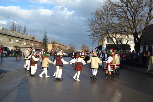 У румунських селах Закарпаття відзначали Національний день Румунії (ФОТО)