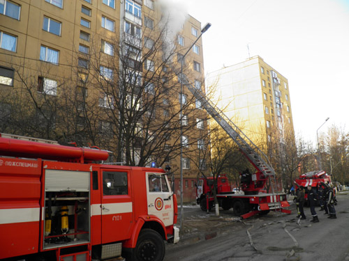 Квартира, що вчора горіла в Ужгороді, належить СБУшникові і в ній жили нелегали?