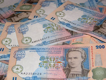 Директор "Настуні" незаконно зняла з рахунку підприємства більше 3,5 млн грн
