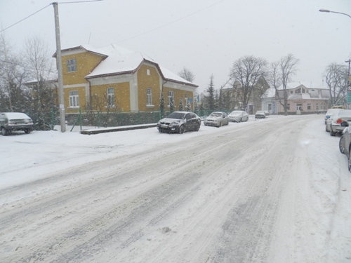 Влада Ужгорода просить ужгородців прибирати сніг
