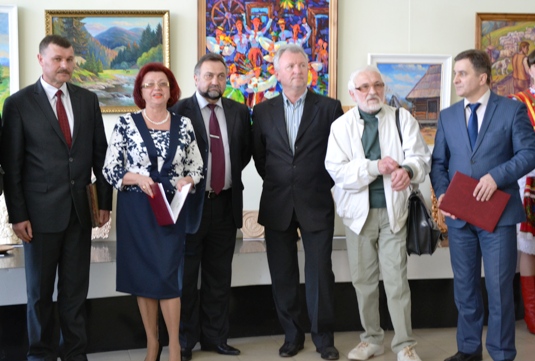 На виставці в Ужгороді можна побачити творчість міжгірських Сезана та Шагала