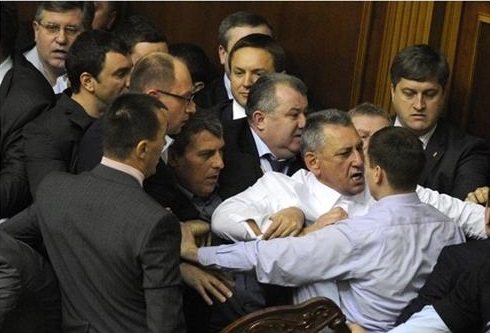 Бушко в парламенті не подав жодного законопроекта, але навчився знімати галстук
