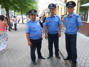 У Мукачеві під час концерту «Океана Ельзи» місцевим міліціонерам допомагали «іногородні»