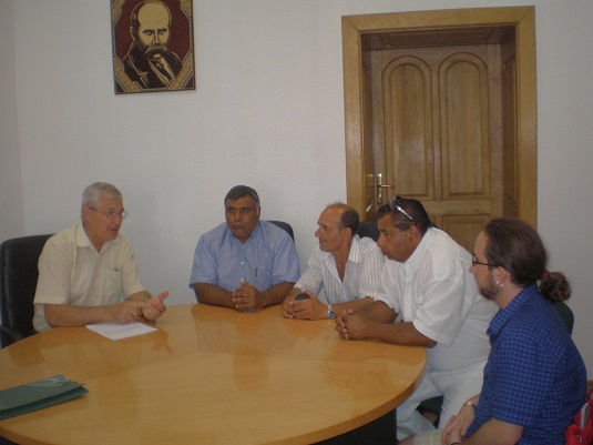 Мер Мукачева на зустрічі з очільниками циганської громади запропонував утриматися від виборів (ФОТО)