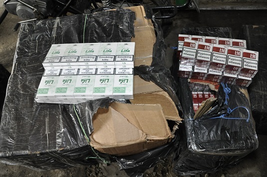 На Закарпатті виявили контрабандні сигарети, приготовані до відправки в Румунію та Угорщину