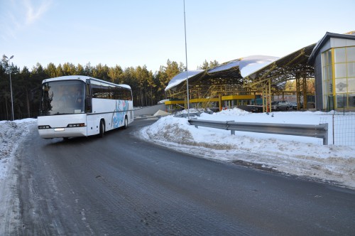 В автобусі, що прямував до Словаччини, під сидінням виявили 15-річну дівчину