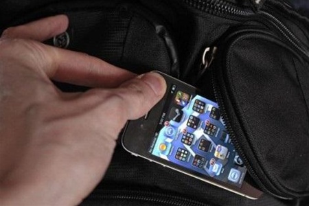 На Ужгородщині чоловік, спійманий на крадіжці мобільного, підозрюється у низці інших злочинів