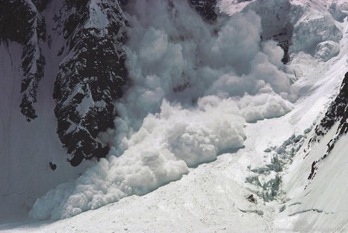 У горах Закарпаття збергається стан лавинонебезпеки – сходження лавин можливе при додаткових навантаженнях