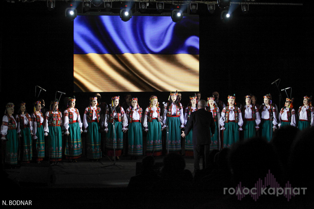 На концерті у підтримку 128-ї бригади в Ужгороді зібрали 10 тис грн на тепловізор