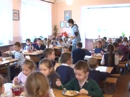 Влада Ужгорода боргує підприємцям, що харчують дітей, понад півмільйна гривень (ВІДЕО)