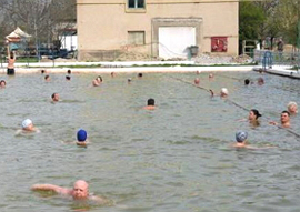 Термальний басейн у Берегові поступово повертають у власність громади